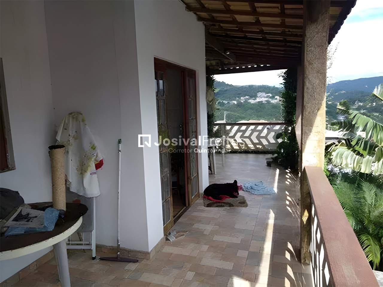 Varanda de casa residencial à venda em Mairiporã